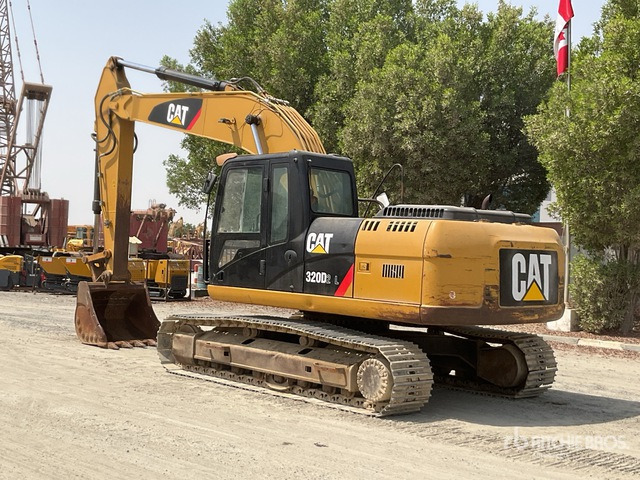 2017 Cat 320D2 - Rupsgraafmachine: afbeelding 3 2017 Cat 320D2 - Rupsgraafmachine: afbeelding 3