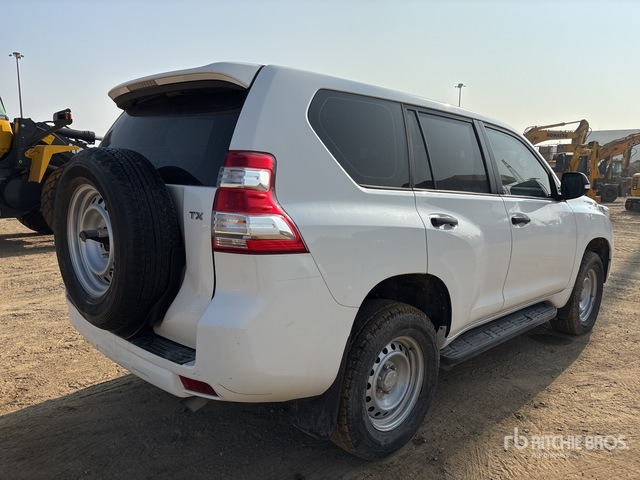 2017 Toyota Prado TX 150L 4x4 SUV - SUV: afbeelding 3 2017 Toyota Prado TX 150L 4x4 SUV - SUV: afbeelding 3