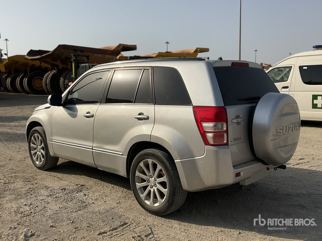 2018 Suzuki Grand Vitara 4x4 SUV - SUV: afbeelding 4 2018 Suzuki Grand Vitara 4x4 SUV - SUV: afbeelding 4