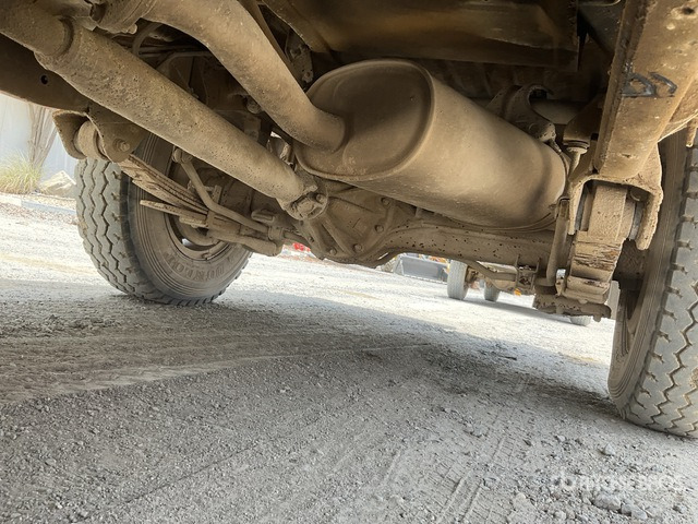 2018 Toyota Land Cruiser 76L 4x4 SUV - SUV: afbeelding 5 2018 Toyota Land Cruiser 76L 4x4 SUV - SUV: afbeelding 5