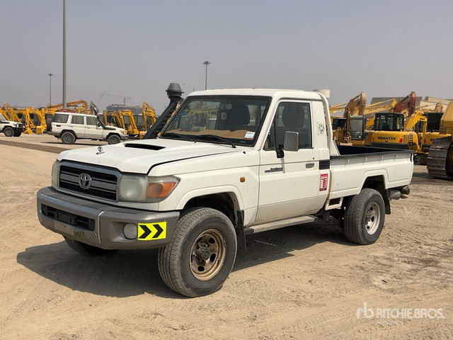 2018 Toyota Land Cruiser 79L 4x4 Pickup - Pick-up: afbeelding 1 2018 Toyota Land Cruiser 79L 4x4 Pickup - Pick-up: afbeelding 1