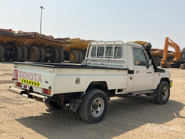 2018 Toyota Land Cruiser 79L 4x4 Pickup - Pick-up: afbeelding 3 2018 Toyota Land Cruiser 79L 4x4 Pickup - Pick-up: afbeelding 3