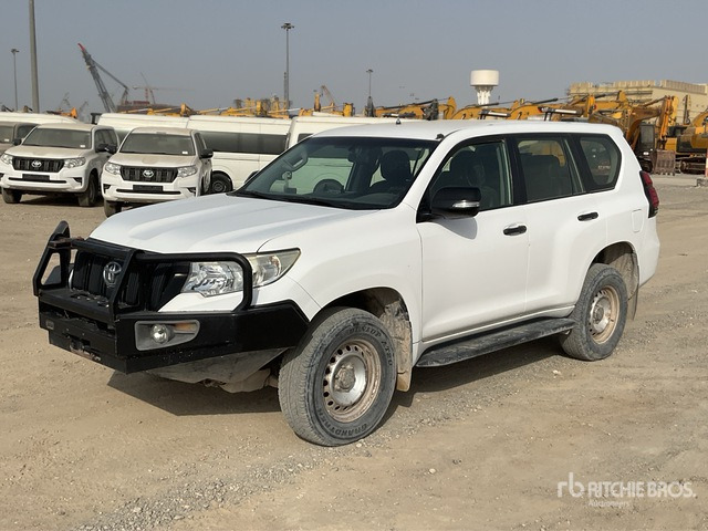 2018 Toyota Prado 150L 4x4 SUV - SUV: afbeelding 1 2018 Toyota Prado 150L 4x4 SUV - SUV: afbeelding 1