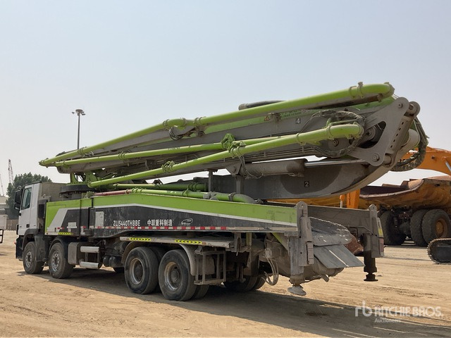 2019 Mercedes-Benz Actros 4141 2019 Zoomlion 56X-6RZ 56 m on 8 ... Concrete Pump Truck - Betonpomp: afbeelding 4 2019 Mercedes-Benz Actros 4141 2019 Zoomlion 56X-6RZ 56 m on 8 ... Concrete Pump Truck - Betonpomp: afbeelding 4