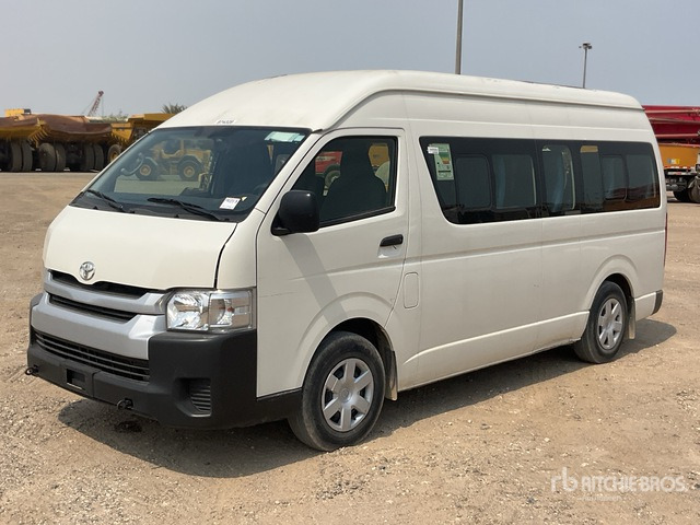 2019 Toyota Hiace 4x2 14-Seat Mini Bus - Minibus, Personenvervoer: afbeelding 2 2019 Toyota Hiace 4x2 14-Seat Mini Bus - Minibus, Personenvervoer: afbeelding 2
