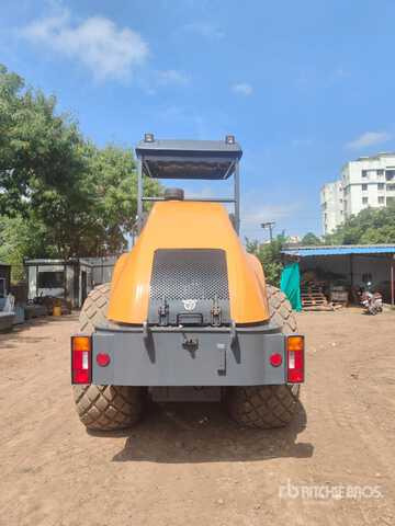 2022 Case 1107FX Smooth Drum Compactor - Schapenpootwals/ Grondverdichter: afbeelding 2 2022 Case 1107FX Smooth Drum Compactor - Schapenpootwals/ Grondverdichter: afbeelding 2