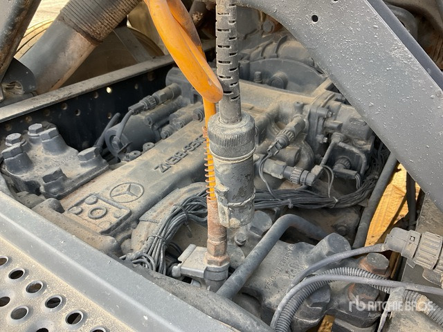 2001 Mercedes-Benz Actros 1843 4x2 S/A Sleeper Truck Tractor - Trekker: afbeelding 5 2001 Mercedes-Benz Actros 1843 4x2 S/A Sleeper Truck Tractor - Trekker: afbeelding 5