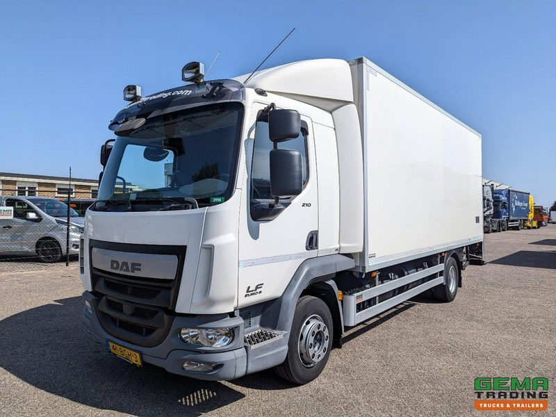 DAF LF 210 FA 4x2 Slaapcab Euro6 - Koelbak 5.5M + Konvekta/Solar-Koeler + Laadklep 1500KG - Zijdeur - Koelwagen vrachtwagen: afbeelding 1 DAF LF 210 FA 4x2 Slaapcab Euro6 - Koelbak 5.5M + Konvekta/Solar-Koeler + Laadklep 1500KG - Zijdeur - Koelwagen vrachtwagen: afbeelding 1