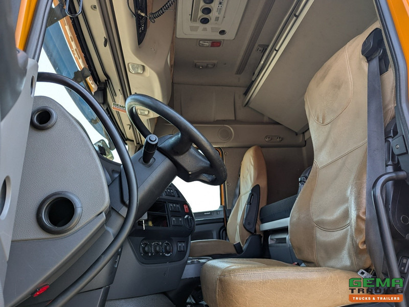 DAF XF 440 FAS 6x2 SuperSpaceCab Euro6C - Retarder + Recker 3-Assige Aanhanger - 02/2026 APK - Autovrachtwagen vrachtwagen: afbeelding 5 DAF XF 440 FAS 6x2 SuperSpaceCab Euro6C - Retarder + Recker 3-Assige Aanhanger - 02/2026 APK - Autovrachtwagen vrachtwagen: afbeelding 5