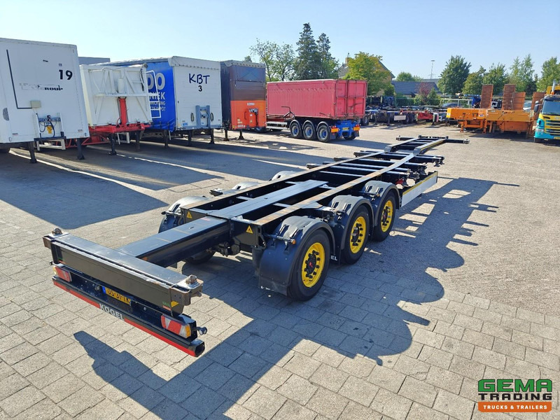 Kögel PORT 40 SIMPLEX 20 3-Assen SAF - Schijfremmen - 20/30/40FT Aansluiting - Achterschuiver - Containertransporter/ Wissellaadbak oplegger: afbeelding 1 Kögel PORT 40 SIMPLEX 20 3-Assen SAF - Schijfremmen - 20/30/40FT Aansluiting - Achterschuiver - Containertransporter/ Wissellaadbak oplegger: afbeelding 1