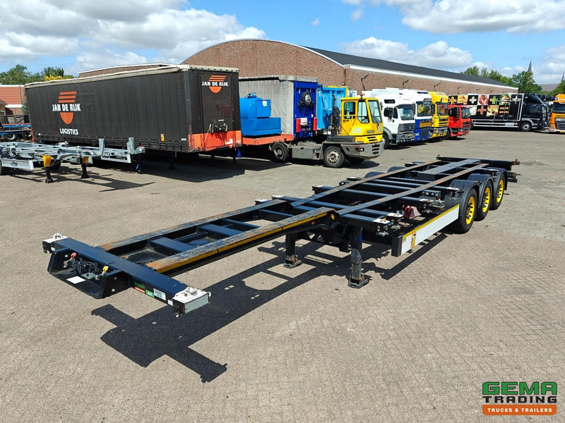 Kögel PORT 40 SIMPLEX 20 3-Assen SAF - Schijfremmen - 2x20FT/30FT/40FT - Achterschuiver - Containertransporter/ Wissellaadbak oplegger: afbeelding 1 Kögel PORT 40 SIMPLEX 20 3-Assen SAF - Schijfremmen - 2x20FT/30FT/40FT - Achterschuiver - Containertransporter/ Wissellaadbak oplegger: afbeelding 1