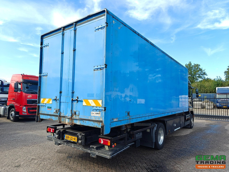 MAN TGA 18.310 4x2 LX Euro3 - Handgeschakeld ZF16 - BDF/VerhuisBak + Laadklep 2000KG - 207.000km - 12/2025 APK - Containertransporter/ Wissellaadbak vrachtwagen: afbeelding 4 MAN TGA 18.310 4x2 LX Euro3 - Handgeschakeld ZF16 - BDF/VerhuisBak + Laadklep 2000KG - 207.000km - 12/2025 APK - Containertransporter/ Wissellaadbak vrachtwagen: afbeelding 4