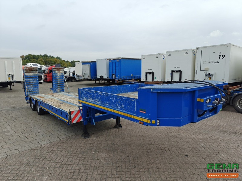 MOL D712/20T/38/47/1 2-Assen SAF - SemiDieplader 11.5m - 93cm - 31480kg Laadvermogen - Hydr. rampen - Dieplader oplegger: afbeelding 4 MOL D712/20T/38/47/1 2-Assen SAF - SemiDieplader 11.5m - 93cm - 31480kg Laadvermogen - Hydr. rampen - Dieplader oplegger: afbeelding 4