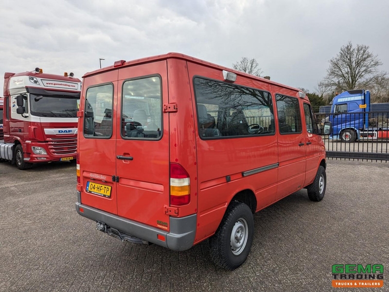 Mercedes-Benz 316 CDI  4x4 Euro3 - 59.000km - 9 Persoons - Lier - 3 Sperren!  Hoge en Lage Gearing - Minibus, Personenvervoer: afbeelding 3 Mercedes-Benz 316 CDI  4x4 Euro3 - 59.000km - 9 Persoons - Lier - 3 Sperren!  Hoge en Lage Gearing - Minibus, Personenvervoer: afbeelding 3