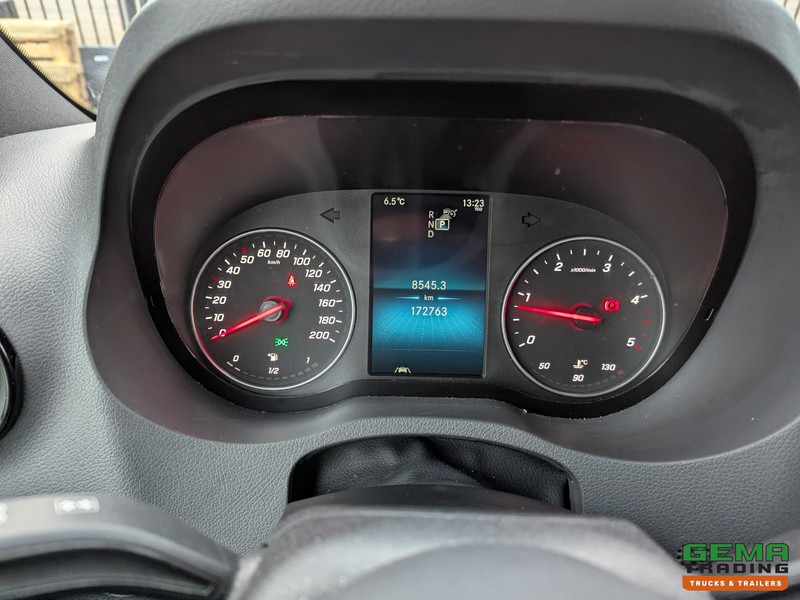 Bestelwagen gesloten laadbak Mercedes-Benz Sprinter  517 CDI 4x2 Euro6D - Gesloten Bak 4.2M + Laadklep 1000KG - Automaat - 10/2025APK: afbeelding 13