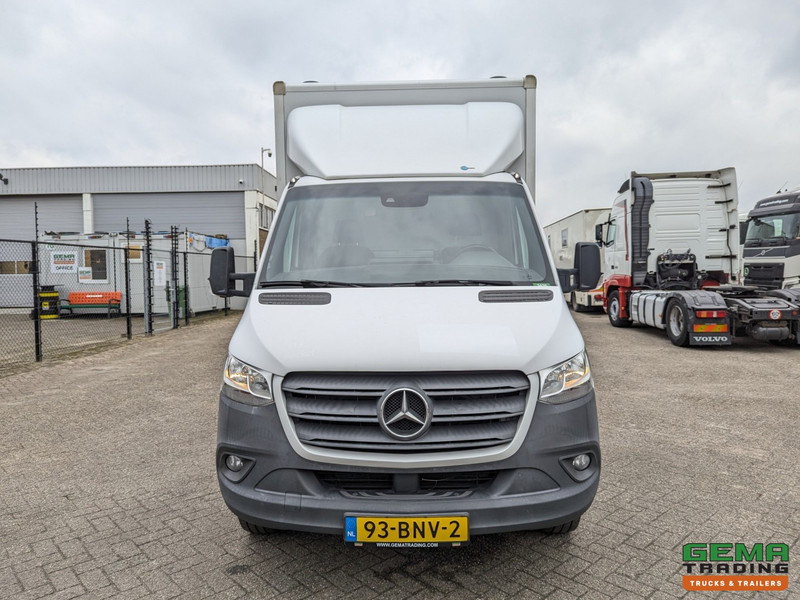 Bestelwagen gesloten laadbak Mercedes-Benz Sprinter  517 CDI 4x2 Euro6D - Gesloten Bak 4.2M + Laadklep 1000KG - Automaat - 10/2025APK: afbeelding 7
