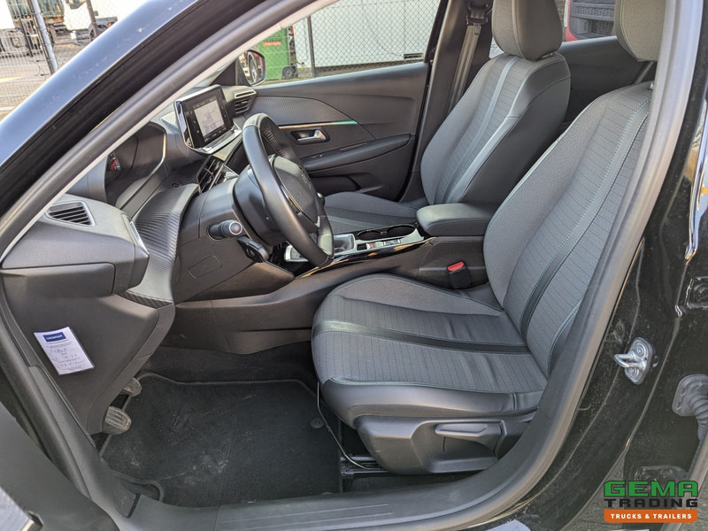 Peugeot 208 1.2 PureTech Active Pack - 67000km - Handgeschakeld - Navi - LMV - Carplay - 05/2026APK - Hatchback: afbeelding 5 Peugeot 208 1.2 PureTech Active Pack - 67000km - Handgeschakeld - Navi - LMV - Carplay - 05/2026APK - Hatchback: afbeelding 5