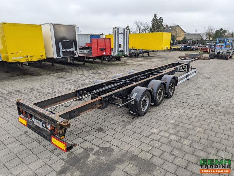 Renders ROC 12.27 CC 3-Assen MB - Schijfremmen - Achterschuiver - 40/45FT - Containertransporter/ Wissellaadbak oplegger: afbeelding 1 Renders ROC 12.27 CC 3-Assen MB - Schijfremmen - Achterschuiver - 40/45FT - Containertransporter/ Wissellaadbak oplegger: afbeelding 1