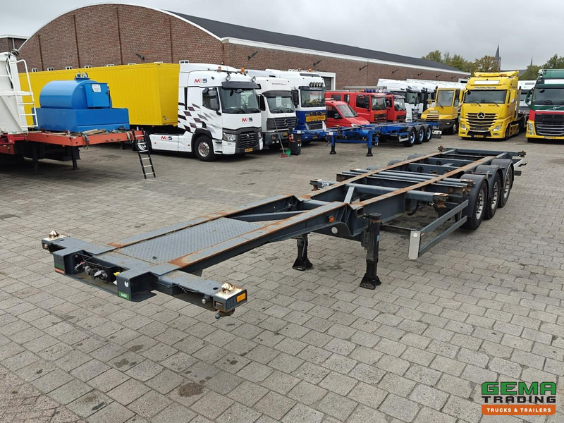 Schmitz Cargobull SCF 24 G 3-Assen MB - LiftAs - Schijfremmen - Vast Chassis - 2x20FT 1x30FT 40FT aansluiting - Containertransporter/ Wissellaadbak oplegger: afbeelding 2 Schmitz Cargobull SCF 24 G 3-Assen MB - LiftAs - Schijfremmen - Vast Chassis - 2x20FT 1x30FT 40FT aansluiting - Containertransporter/ Wissellaadbak oplegger: afbeelding 2