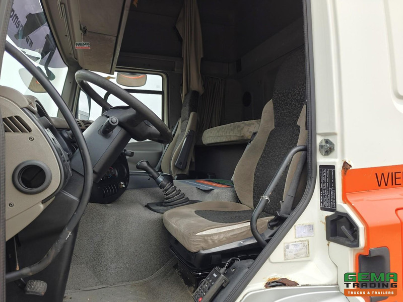 DAF CF75.250 4x2 SpaceCab Euro5 - Handgeschakeld - Airco - Trekker: afbeelding 5 DAF CF75.250 4x2 SpaceCab Euro5 - Handgeschakeld - Airco - Trekker: afbeelding 5