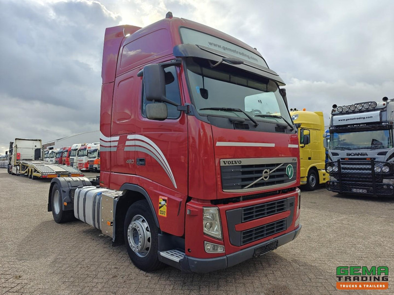 Volvo FH460 4x2 Globetrotter XL Euro5 - Handgeschakeld - Dubbele tanks - Trekker: afbeelding 2 Volvo FH460 4x2 Globetrotter XL Euro5 - Handgeschakeld - Dubbele tanks - Trekker: afbeelding 2