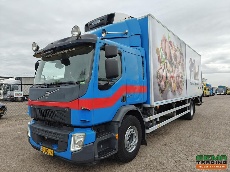Volvo FE 250 4x2 Slaapcab Euro6 - Koel-Vriesbak 7.5m + Carrier Supra 750 Mt + Laadklep 2000kg - 01/2026 APK - Koelwagen vrachtwagen: afbeelding 1 Volvo FE 250 4x2 Slaapcab Euro6 - Koel-Vriesbak 7.5m + Carrier Supra 750 Mt + Laadklep 2000kg - 01/2026 APK - Koelwagen vrachtwagen: afbeelding 1