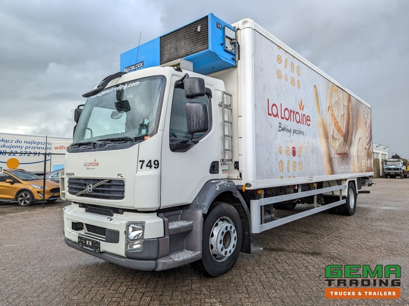 Volvo FL210 4x2 Daycab 18Ton Euro5 Handgeschakeld - Koel-VriesBak 8.40M - Frigo Block - Laadklep 1500KG - Isotherm vrachtwagen: afbeelding 1 Volvo FL210 4x2 Daycab 18Ton Euro5 Handgeschakeld - Koel-VriesBak 8.40M - Frigo Block - Laadklep 1500KG - Isotherm vrachtwagen: afbeelding 1