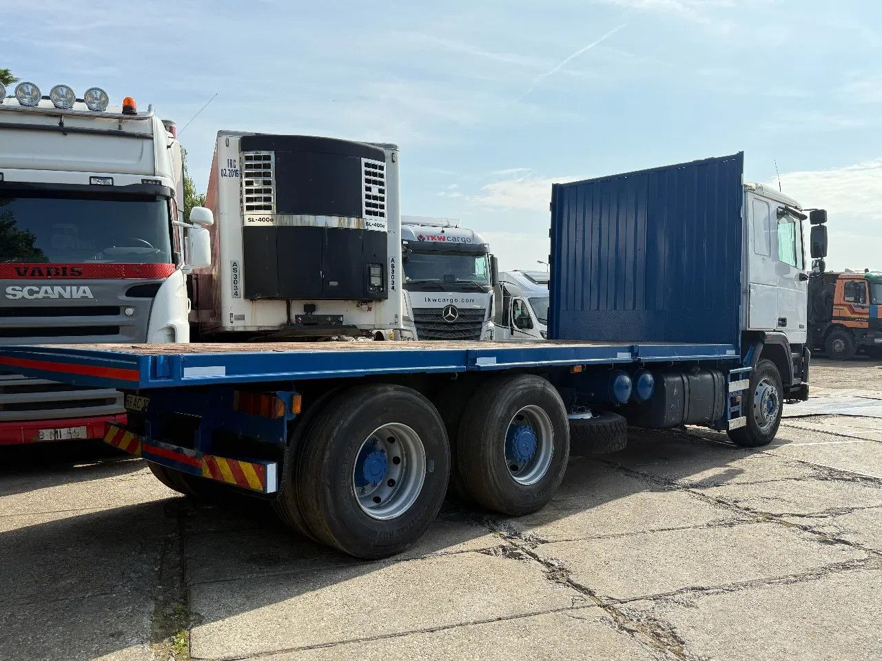 DAF 95.360 ATI 6X2 Chassis ZF Manual Gearbox - Vrachtwagen met open laadbak: afbeelding 4 DAF 95.360 ATI 6X2 Chassis ZF Manual Gearbox - Vrachtwagen met open laadbak: afbeelding 4