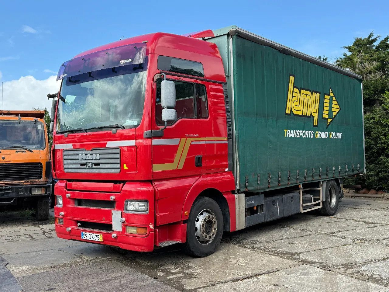 MAN TGA 18.440 4X2 BOX Spring/Air EURO3 Retarder ZF - Bakwagen: afbeelding 2 MAN TGA 18.440 4X2 BOX Spring/Air EURO3 Retarder ZF - Bakwagen: afbeelding 2