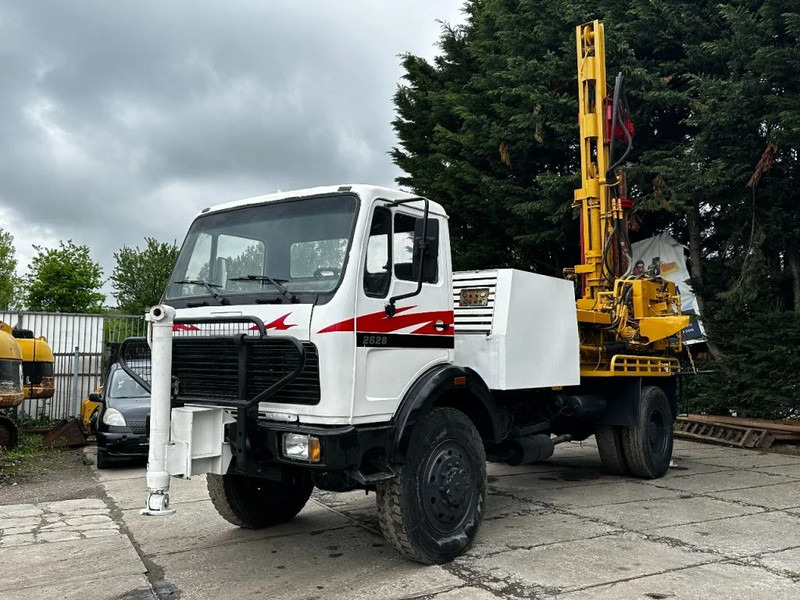 Mercedes-Benz 2028 4X4 DRILLING RIG WIRTH 250M IR AIR COMPRESSOR - Boormachine: afbeelding 2 Mercedes-Benz 2028 4X4 DRILLING RIG WIRTH 250M IR AIR COMPRESSOR - Boormachine: afbeelding 2