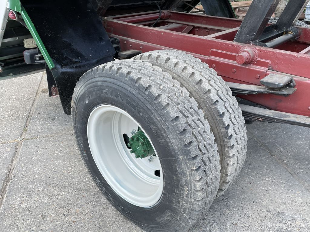Mercedes-Benz 911 4X2 Tipper Manual Gear Spring/Spring *Top co Mercedes-Benz 911 4X2 Tipper Manual Gear Spring/Spring *Top co - Kipper vrachtwagen: afbeelding 5 Mercedes-Benz 911 4X2 Tipper Manual Gear Spring/Spring *Top co Mercedes-Benz 911 4X2 Tipper Manual Gear Spring/Spring *Top co - Kipper vrachtwagen: afbeelding 5