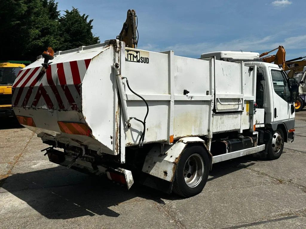 Mitsubishi Canter GARBAGE TRUCK SPRING/SPRING MANUAL GEARBO - Vuilniswagen: afbeelding 3 Mitsubishi Canter GARBAGE TRUCK SPRING/SPRING MANUAL GEARBO - Vuilniswagen: afbeelding 3