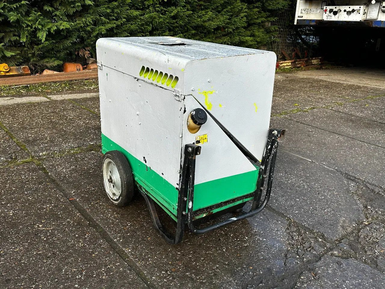 Pramac P6000S2 6KVA Generator Pramac P6000S2 6KVA Generator - Industrie generator: afbeelding 2 Pramac P6000S2 6KVA Generator Pramac P6000S2 6KVA Generator - Industrie generator: afbeelding 2