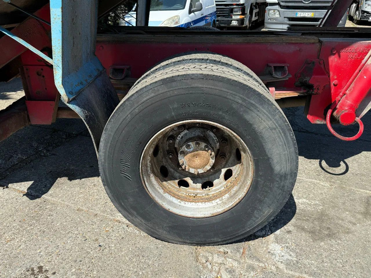 Renault G230 4X2 Tipper Spring/Spring Manual Gearbox - Kipper vrachtwagen: afbeelding 5 Renault G230 4X2 Tipper Spring/Spring Manual Gearbox - Kipper vrachtwagen: afbeelding 5