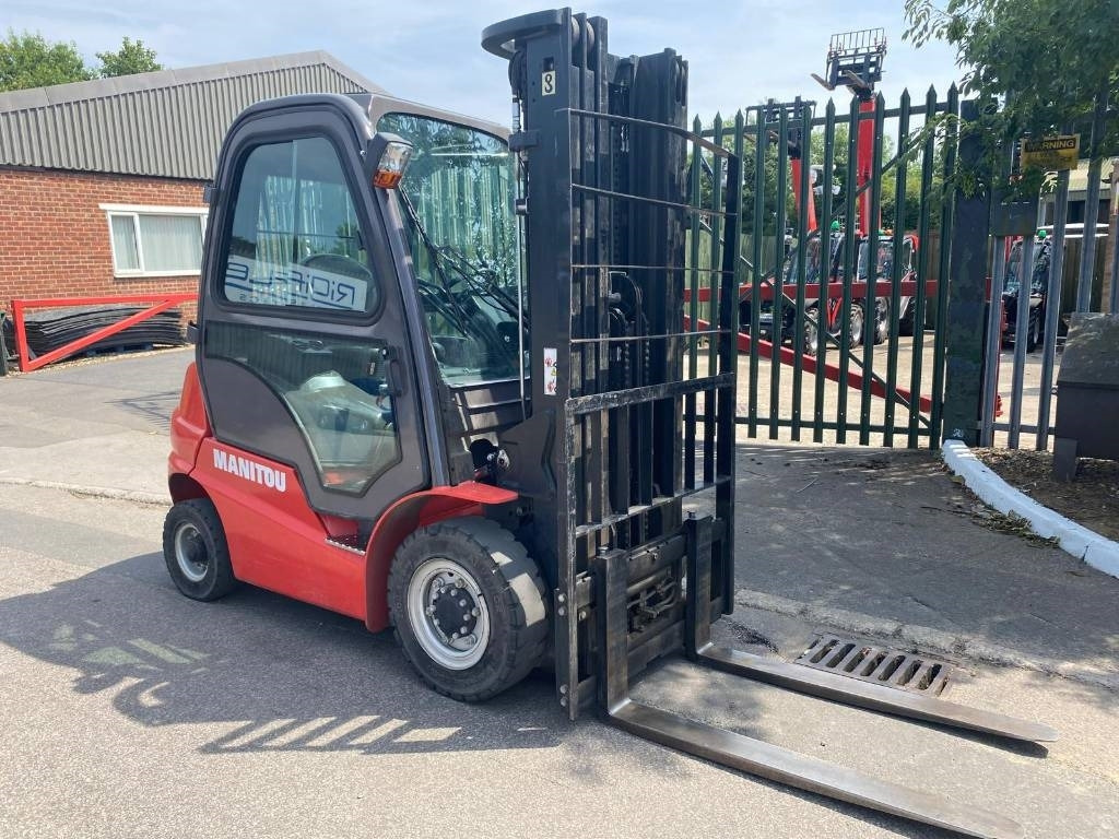 Manitou Mi25D - Diesel heftruck: afbeelding 2 Manitou Mi25D - Diesel heftruck: afbeelding 2