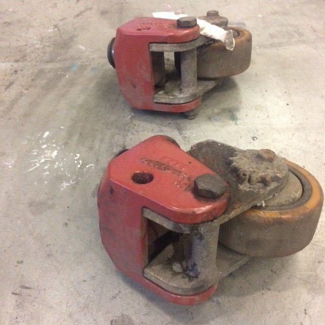 2xSupport Wheel for Komatsu MWP18-1R - Stuurinrichting voor Intern transport: afbeelding 2 2xSupport Wheel for Komatsu MWP18-1R - Stuurinrichting voor Intern transport: afbeelding 2