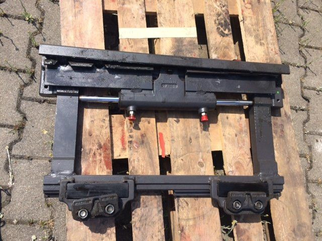 Cascade Sideshift for Atlet UNS / 140DTFURE 675 - Aanbouwdeel voor Intern transport: afbeelding 1 Cascade Sideshift for Atlet UNS / 140DTFURE 675 - Aanbouwdeel voor Intern transport: afbeelding 1