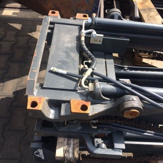 Standard mast Type 180, for Linde Series 115-C/115-C-02/115-C-03 - Aanbouwdeel voor Intern transport: afbeelding 4 Standard mast Type 180, for Linde Series 115-C/115-C-02/115-C-03 - Aanbouwdeel voor Intern transport: afbeelding 4