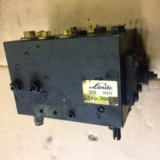 Accelerator assy. CHS-02/10, for Linde H50-80, Series 396-T - Elektrisch systeem voor Intern transport: afbeelding 1 Accelerator assy. CHS-02/10, for Linde H50-80, Series 396-T - Elektrisch systeem voor Intern transport: afbeelding 1