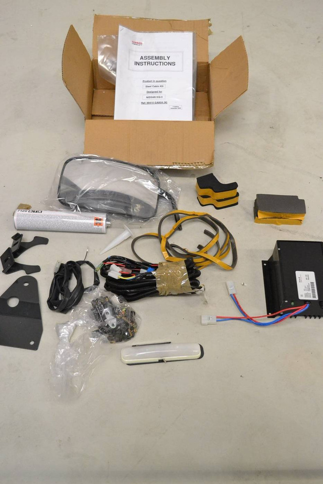 Deur en onderdelen voor Intern transport Complete set Nissan TX steel Cabin: afbeelding 9 Deur en onderdelen voor Intern transport Complete set Nissan TX steel Cabin: afbeelding 9