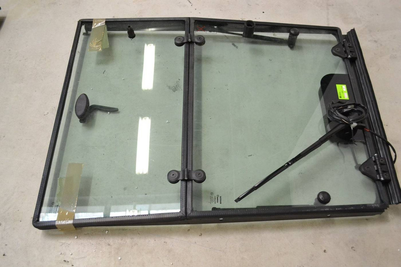 Deur en onderdelen voor Intern transport Complete set Nissan TX steel Cabin: afbeelding 13 Deur en onderdelen voor Intern transport Complete set Nissan TX steel Cabin: afbeelding 13