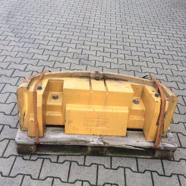 Counterweight for Caterpillar EP50 - Tegenwicht voor Intern transport: afbeelding 3 Counterweight for Caterpillar EP50 - Tegenwicht voor Intern transport: afbeelding 3