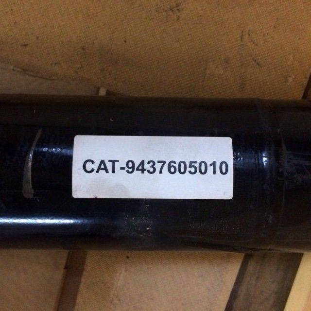 Cylinder Lift M.L.H 3.7M M37 for Caterpillar GP30-35 - Hydraulische cilinder voor Intern transport: afbeelding 3 Cylinder Lift M.L.H 3.7M M37 for Caterpillar GP30-35 - Hydraulische cilinder voor Intern transport: afbeelding 3