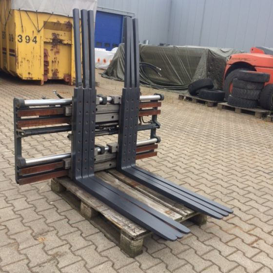 Kaup Triple pallet Handler with Pantograph - Vorken voor Intern transport: afbeelding 3 Kaup Triple pallet Handler with Pantograph - Vorken voor Intern transport: afbeelding 3