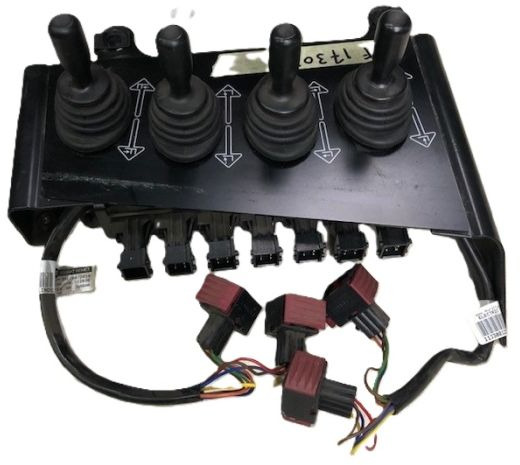 Levers Hydraulic Control for Linde - Elektrisch systeem voor Intern transport: afbeelding 1 Levers Hydraulic Control for Linde - Elektrisch systeem voor Intern transport: afbeelding 1