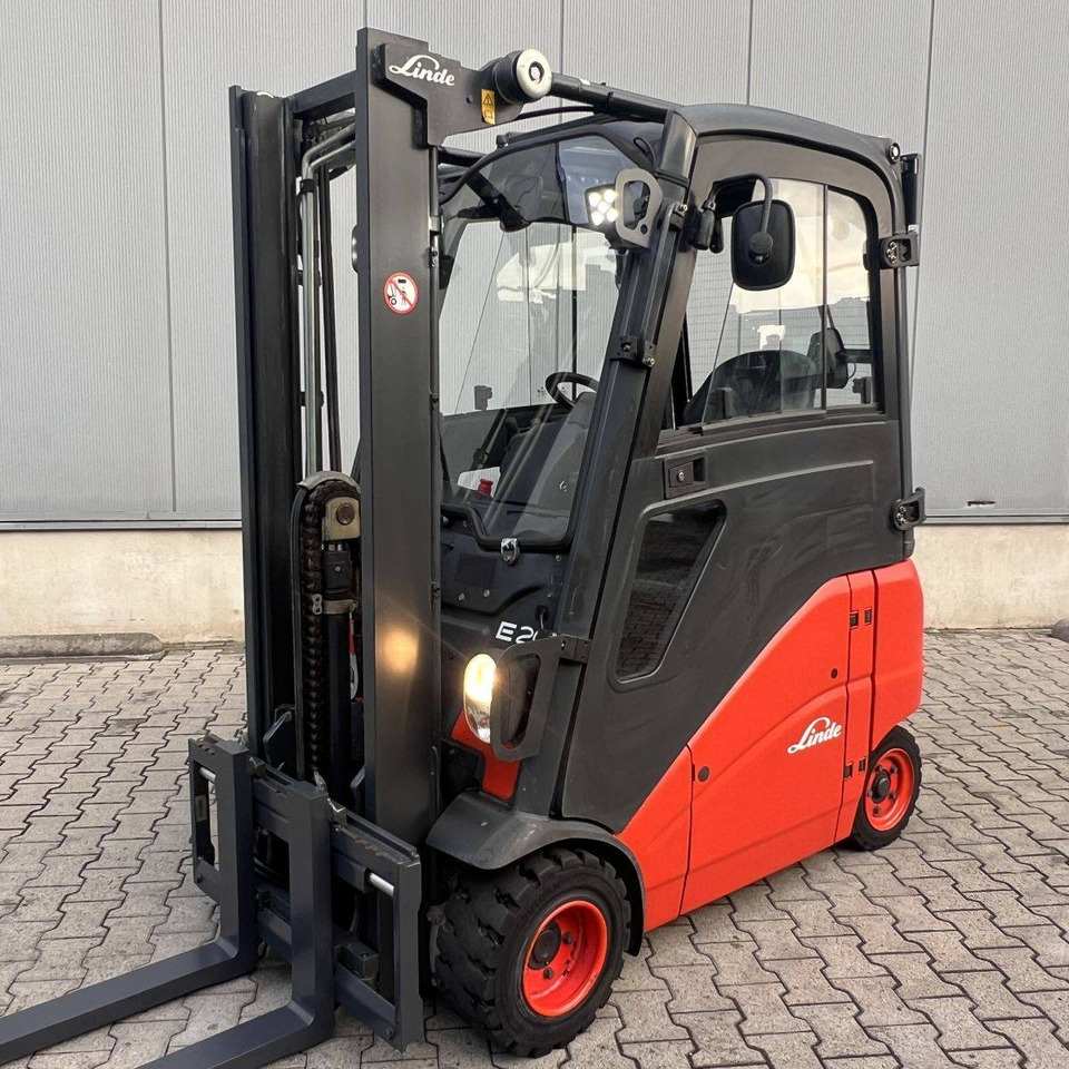 Linde E20PH (386) - Elektrische heftruck: afbeelding 1 Linde E20PH (386) - Elektrische heftruck: afbeelding 1