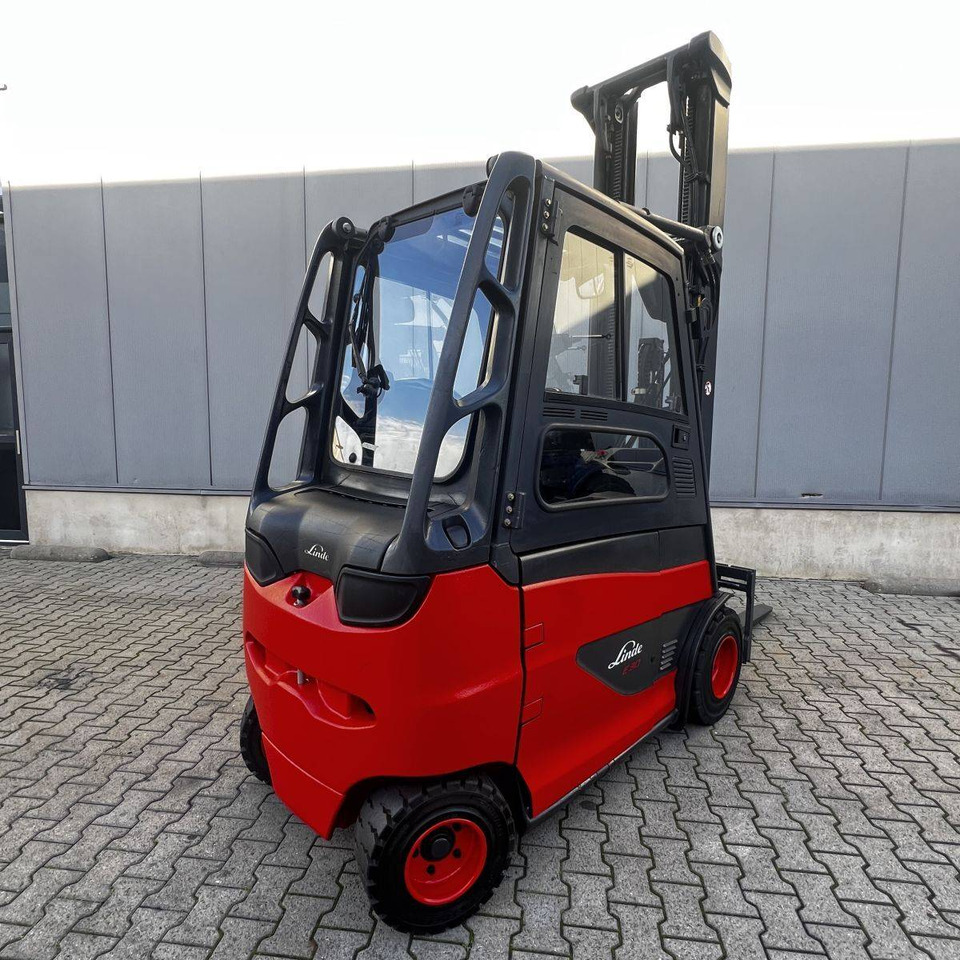 Linde E30/600H (387) - Elektrische heftruck: afbeelding 2 Linde E30/600H (387) - Elektrische heftruck: afbeelding 2