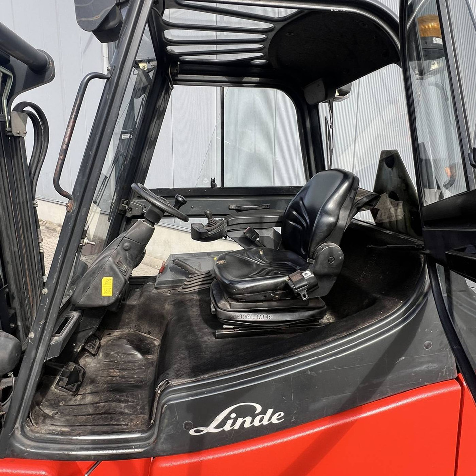 Linde E30-600S (336-03) - Elektrische heftruck: afbeelding 5 Linde E30-600S (336-03) - Elektrische heftruck: afbeelding 5