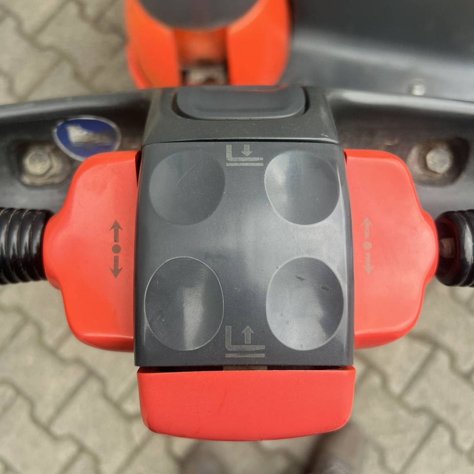 Linde L10 (379) - Stapelaar: afbeelding 5 Linde L10 (379) - Stapelaar: afbeelding 5