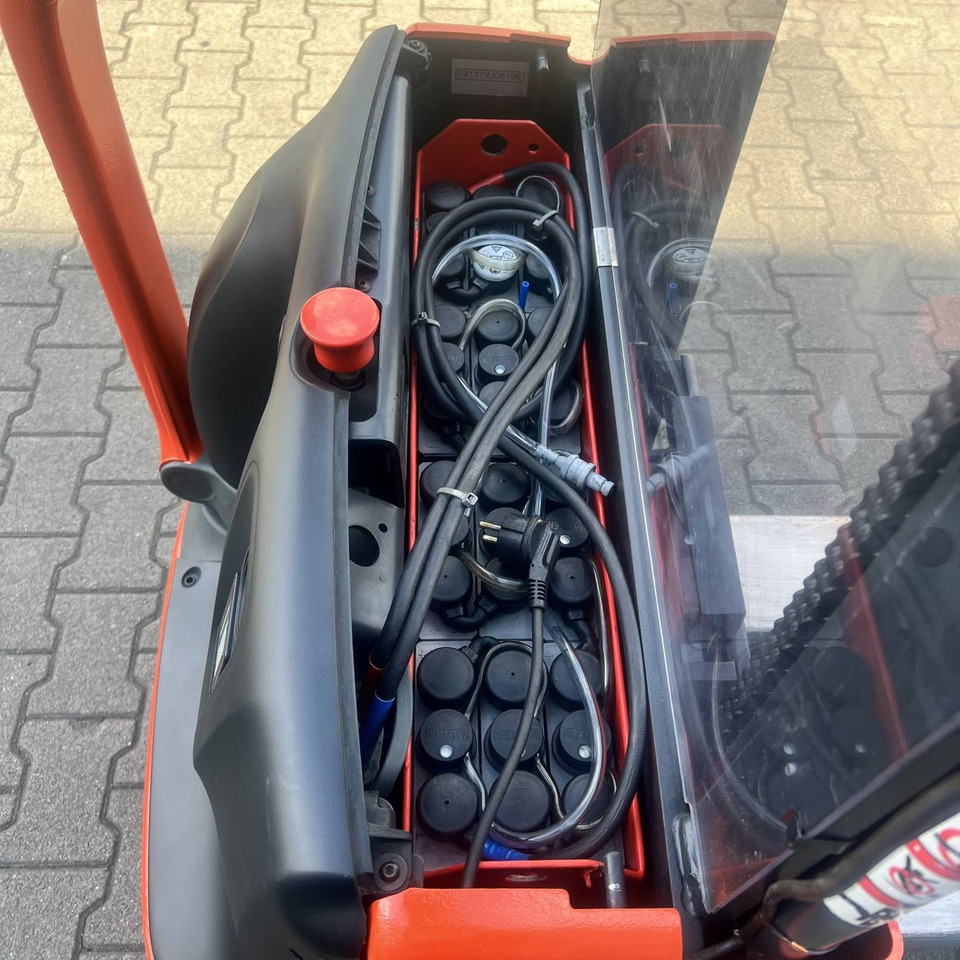 Linde L12 (1172) - Stapelaar: afbeelding 5 Linde L12 (1172) - Stapelaar: afbeelding 5